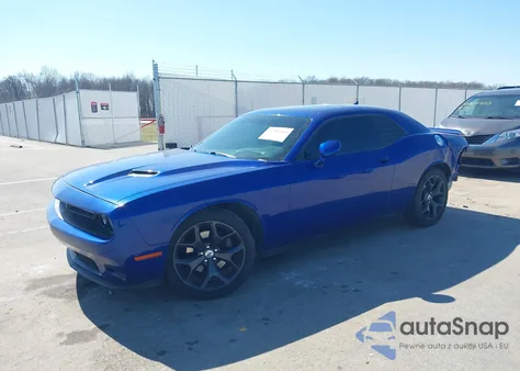 2018 Dodge Challenger Sxt Plus z USA, uszkodzony, nr VIN 2C3CDZAG6JH182841